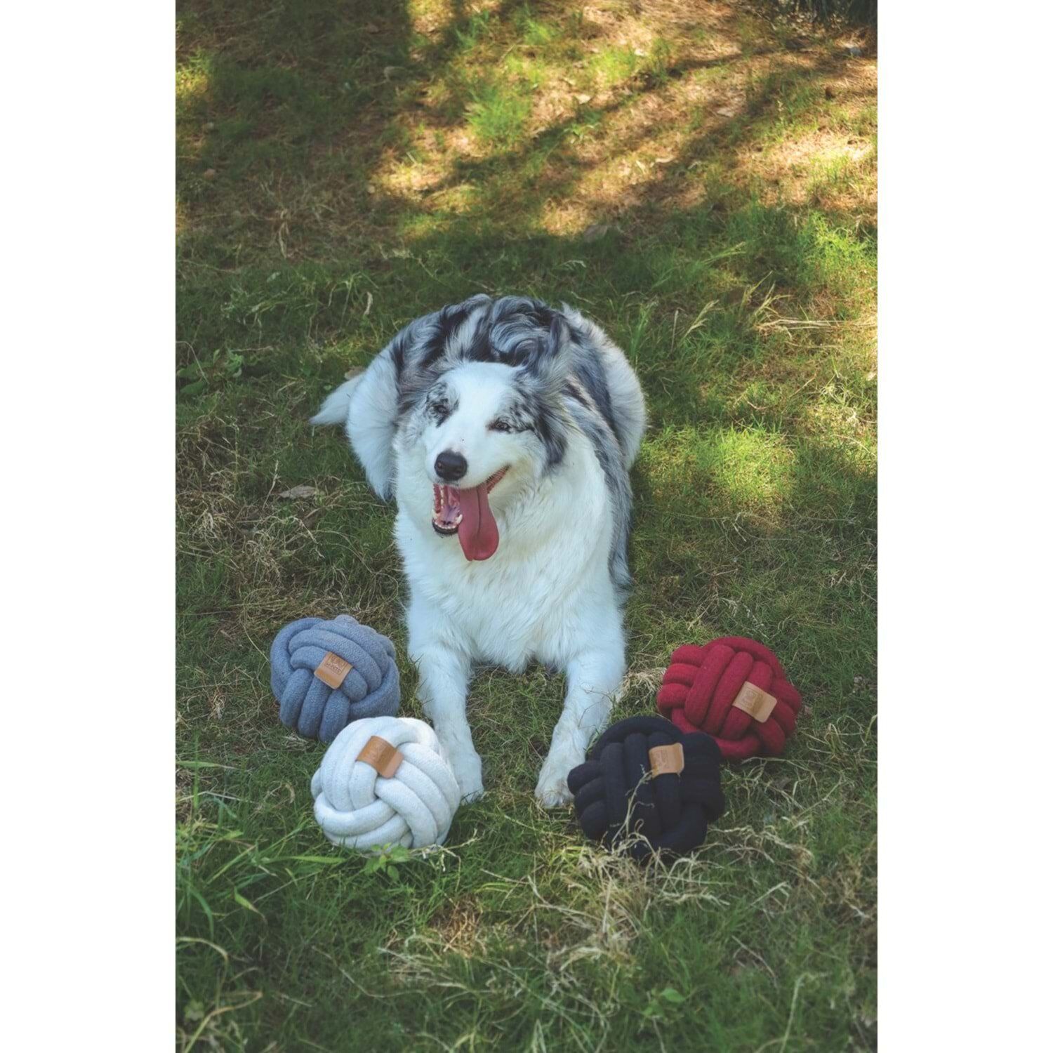 M-PETS COTO WHITE BALL 15CM ÖRGÜ TOP OYUNCAK